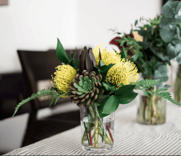 Vase flower arrangement | BYDEAU | Hong Kong delivery 