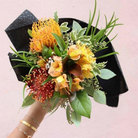 small hand-tied flowers | Hong Kong flowers | BYDEAU